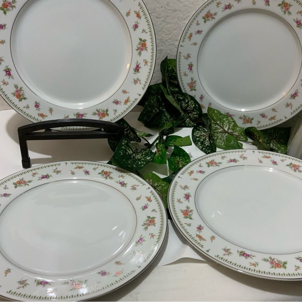 Abingdon Fine Porcelain China Dinner Plate 10 3/8" Japan Set of 4 B7